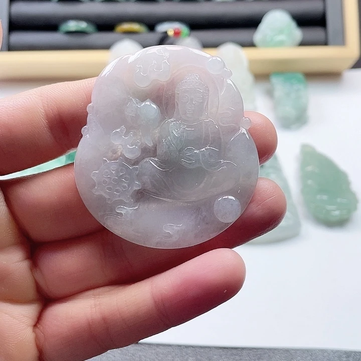 颈饰未镶嵌翡翠观音