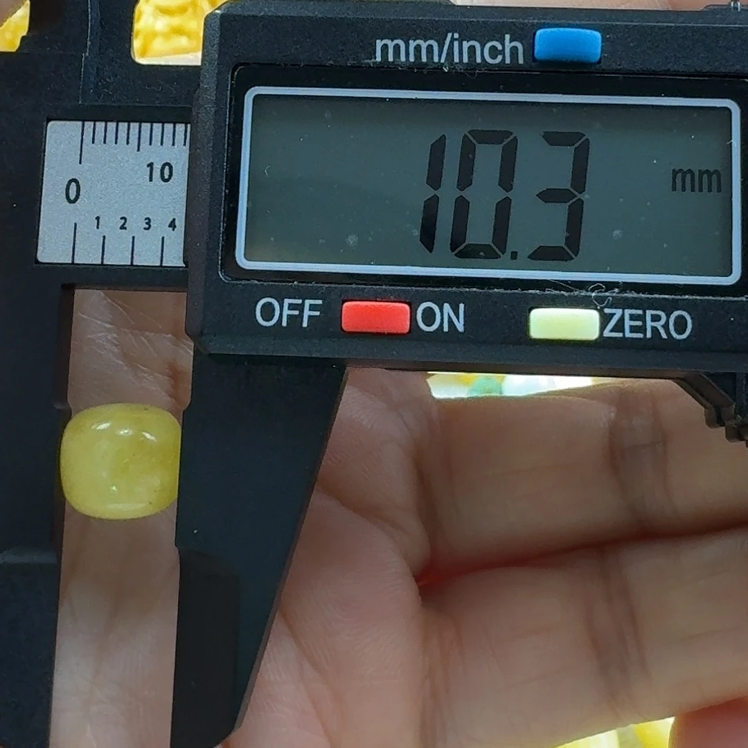 蜜蜡未镶嵌裸石16杂