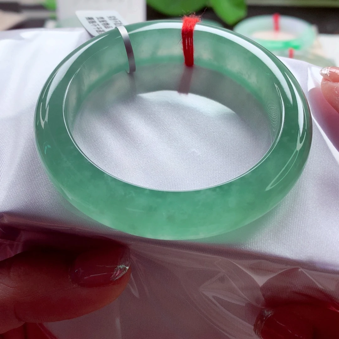 未镶嵌手镯翡翠师妹满绿啤酒色炸光（16号）