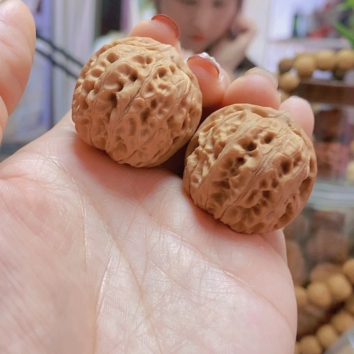 【闪购商品】文玩核桃手串33大石窝蜡皮