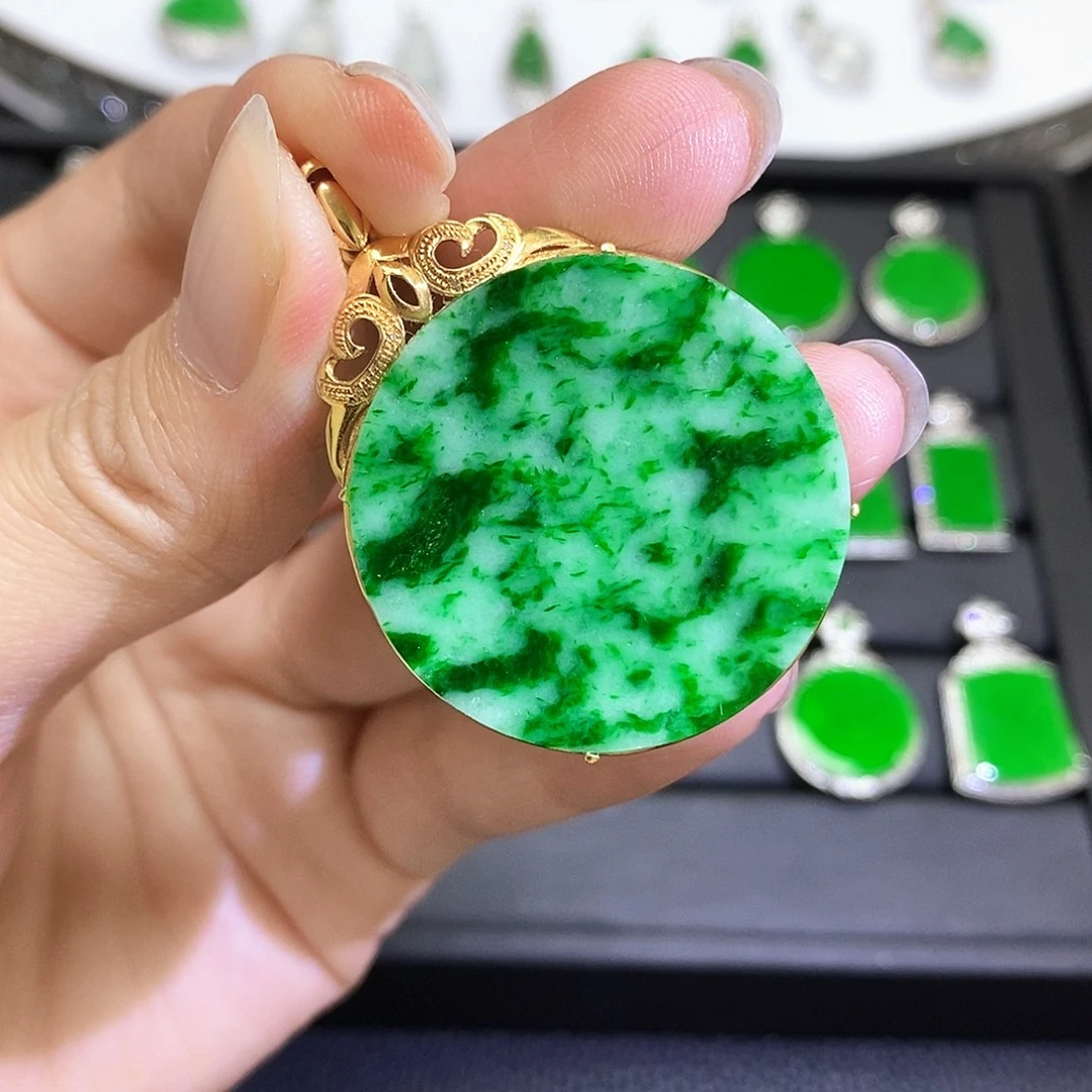翡翠18K金镶嵌吊坠(不含链)