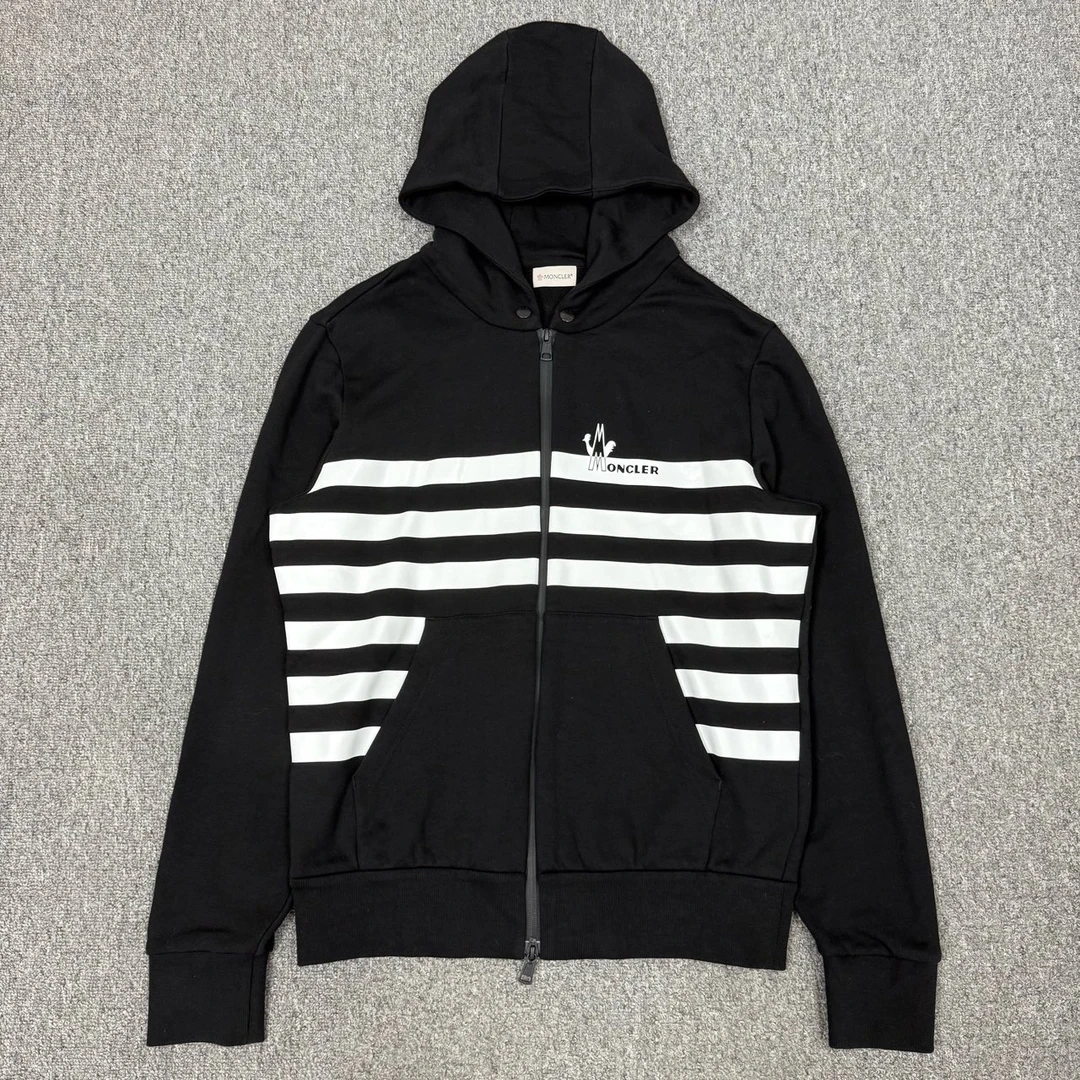 99新 MONCLER 12527770 Moncler蒙口 黑色条纹拉链连帽外套 L码