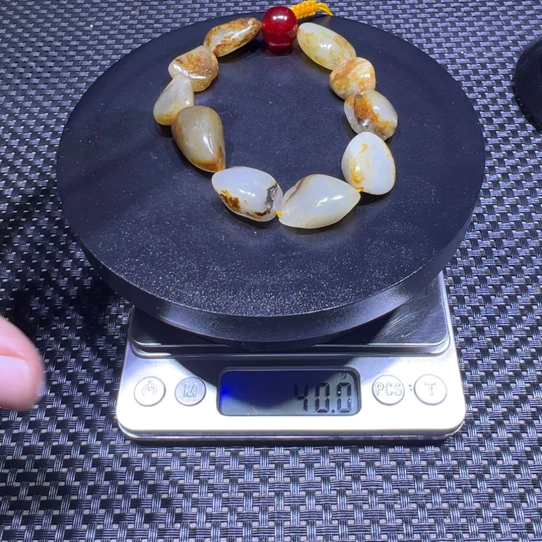 吊坠(不含链)未镶嵌和田玉（子料）40