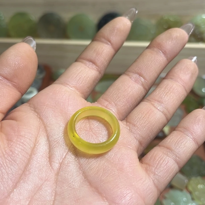 溪***人蛇纹石玉合金颈饰