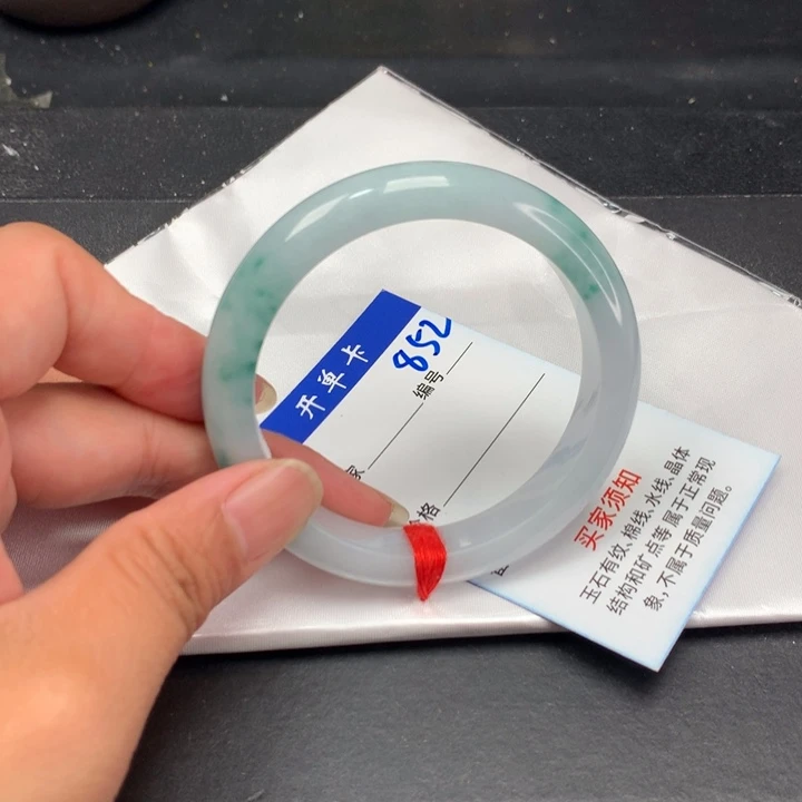 以实物为准拍哪个发哪个852