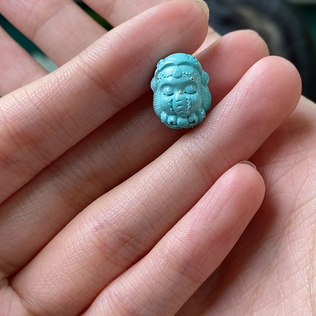 绿松石未镶嵌珠宝奇石