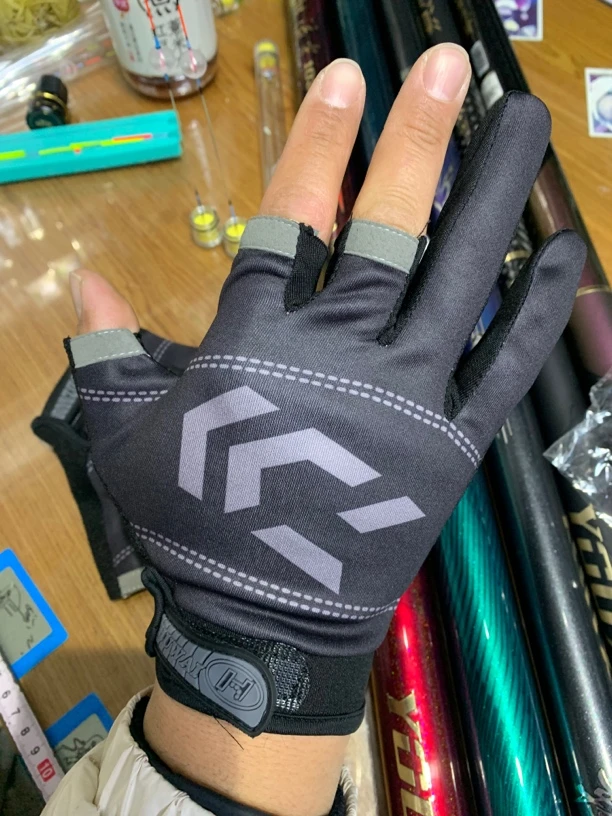 钓鱼手套春夏用防滑