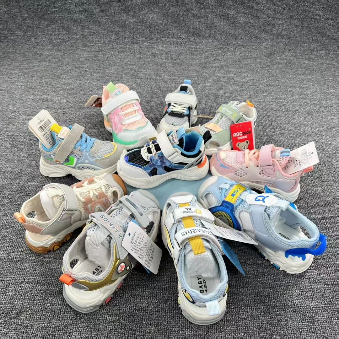 楼下小高货款机能童鞋时尚小童网面