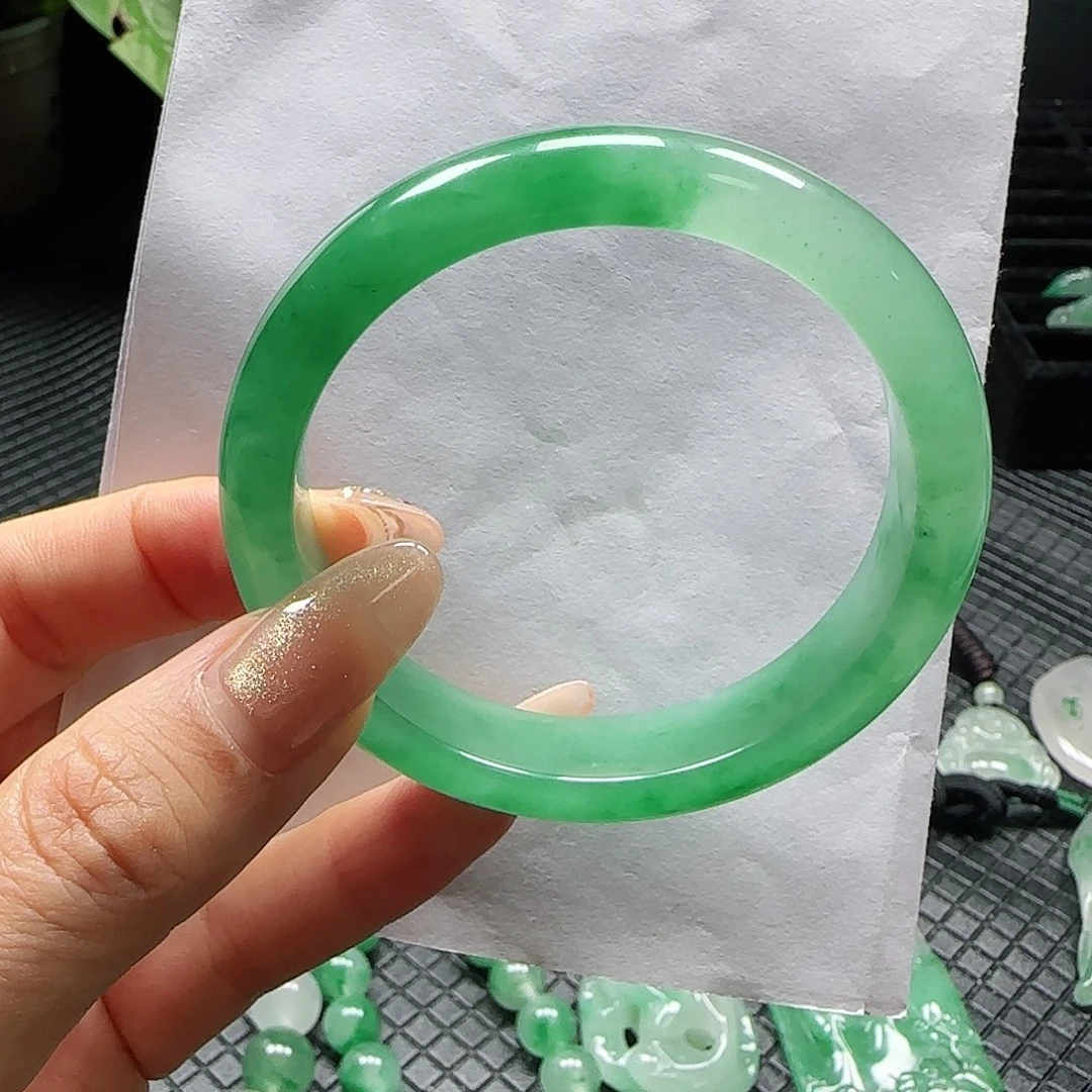石英质玉（非洲翠）手镯5657未镶嵌