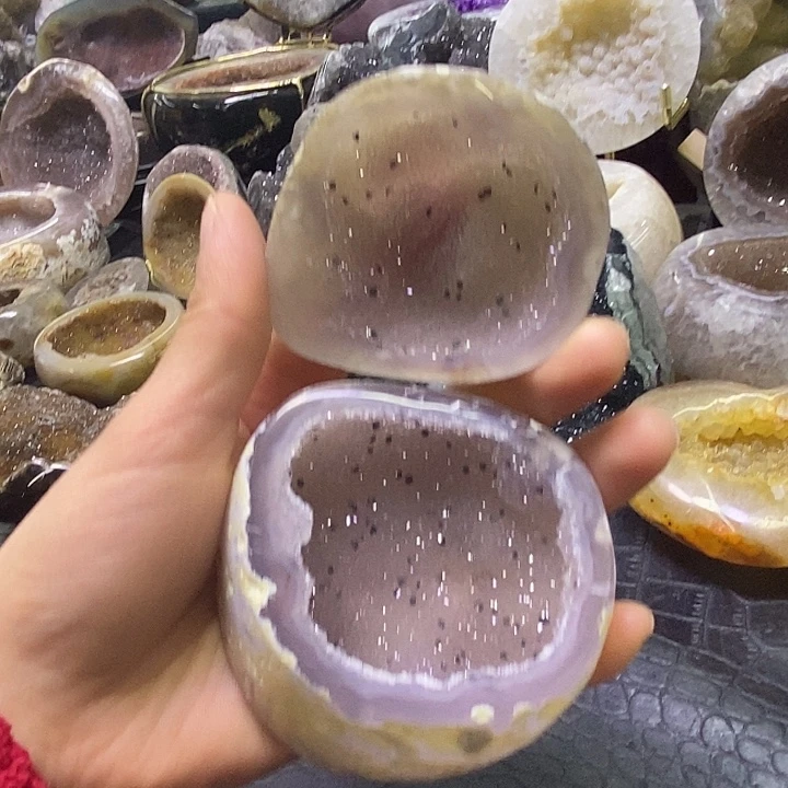 水晶珠宝半成品未镶嵌粉晶盆