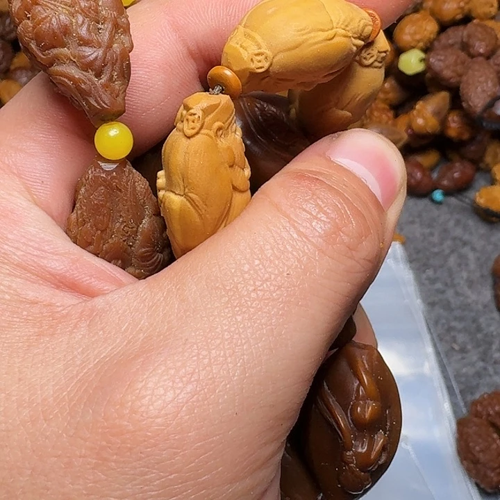 橄榄核手串你的手机