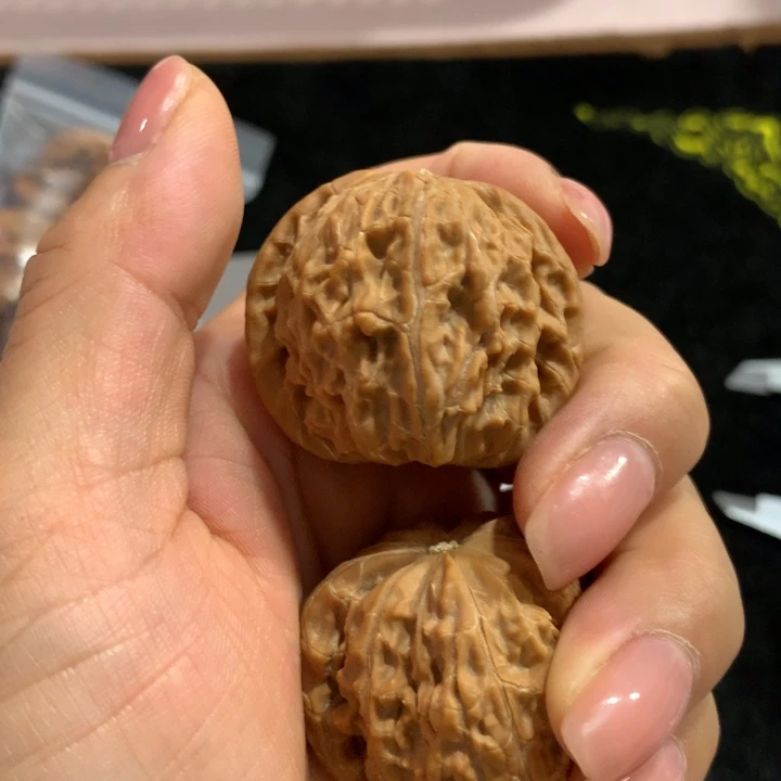 猴头核桃吊坠磨盘51