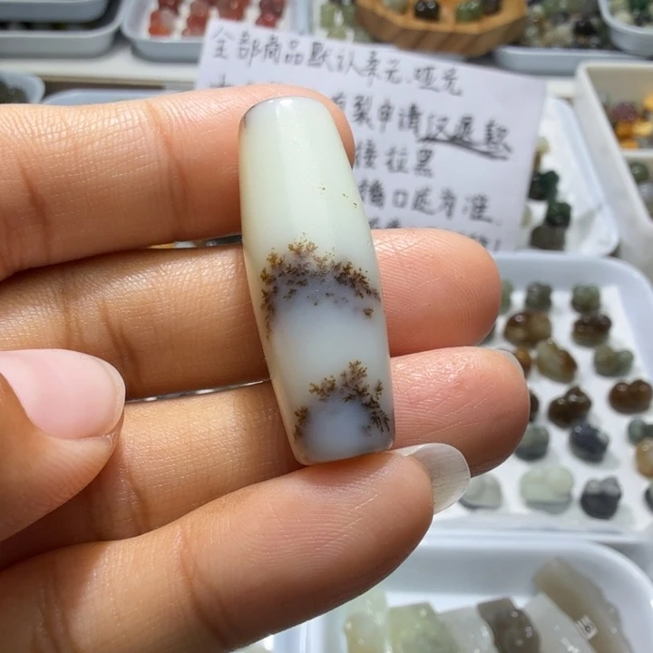 和田玉未镶嵌珠宝奇石
