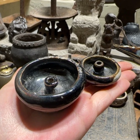 金属两个瓷油灯 漂亮