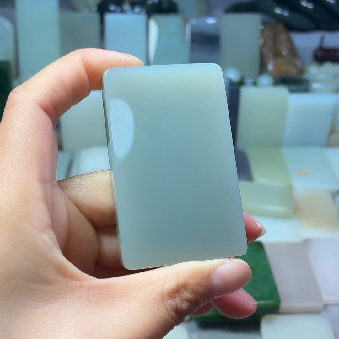 2***天和田玉未镶嵌颈饰