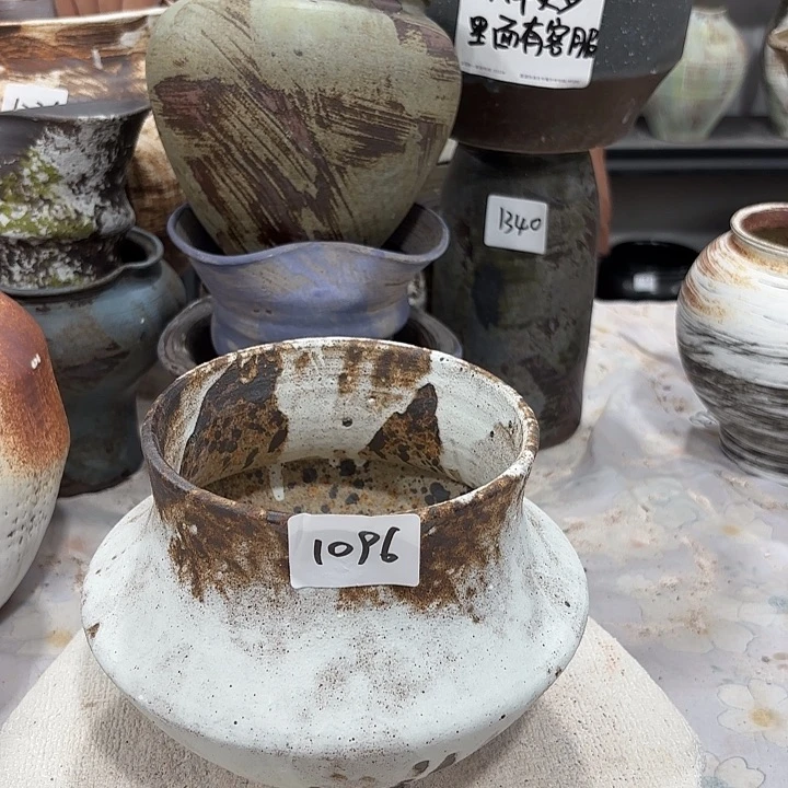 摆件高14，口14，有孔1096