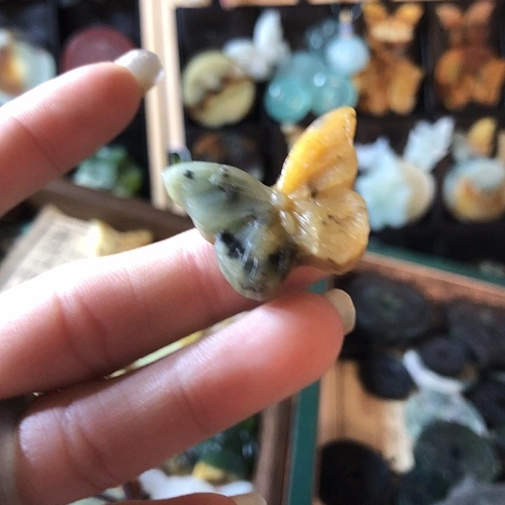 岫玉未镶嵌岫玉挂件