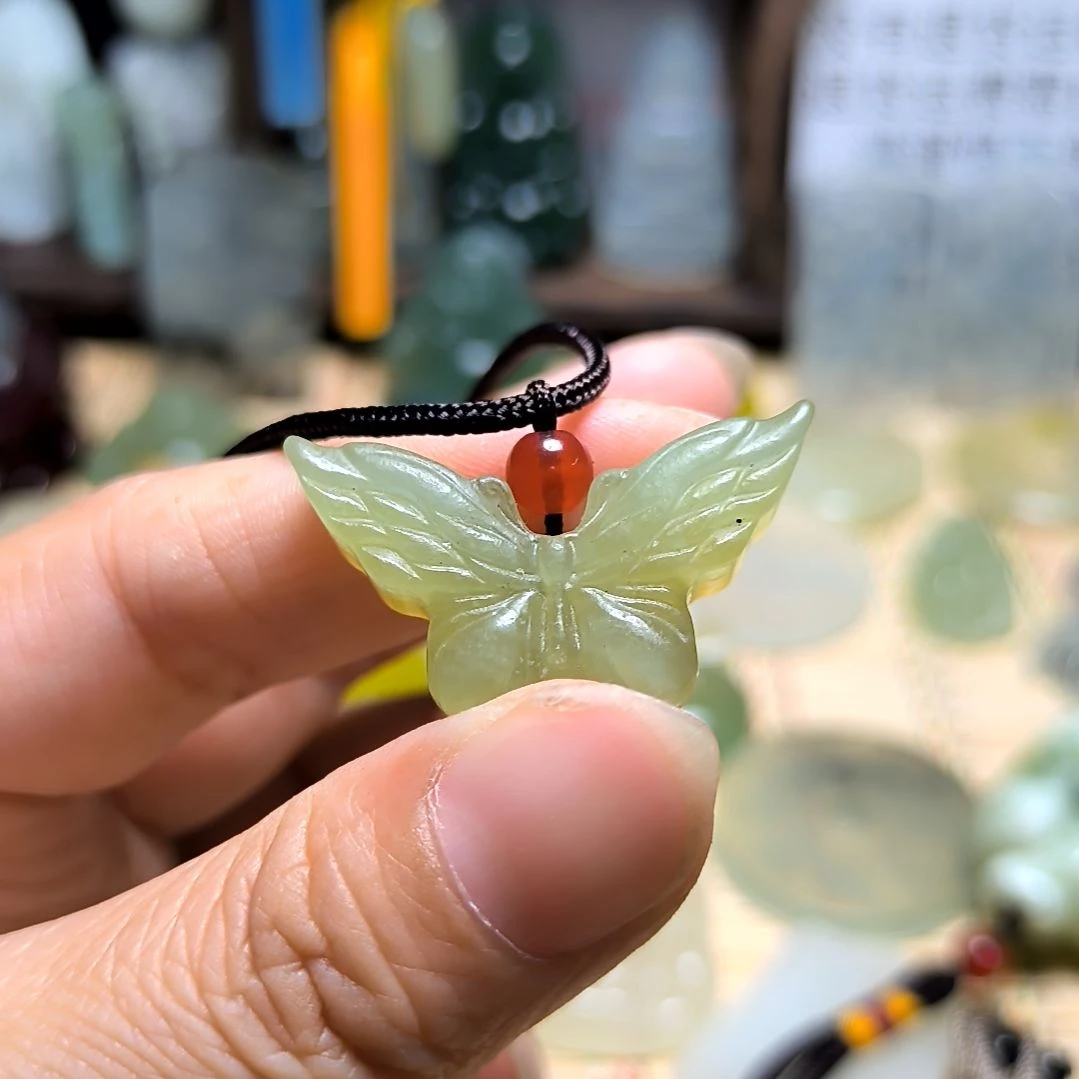 梅***）蛇纹石玉合金颈饰