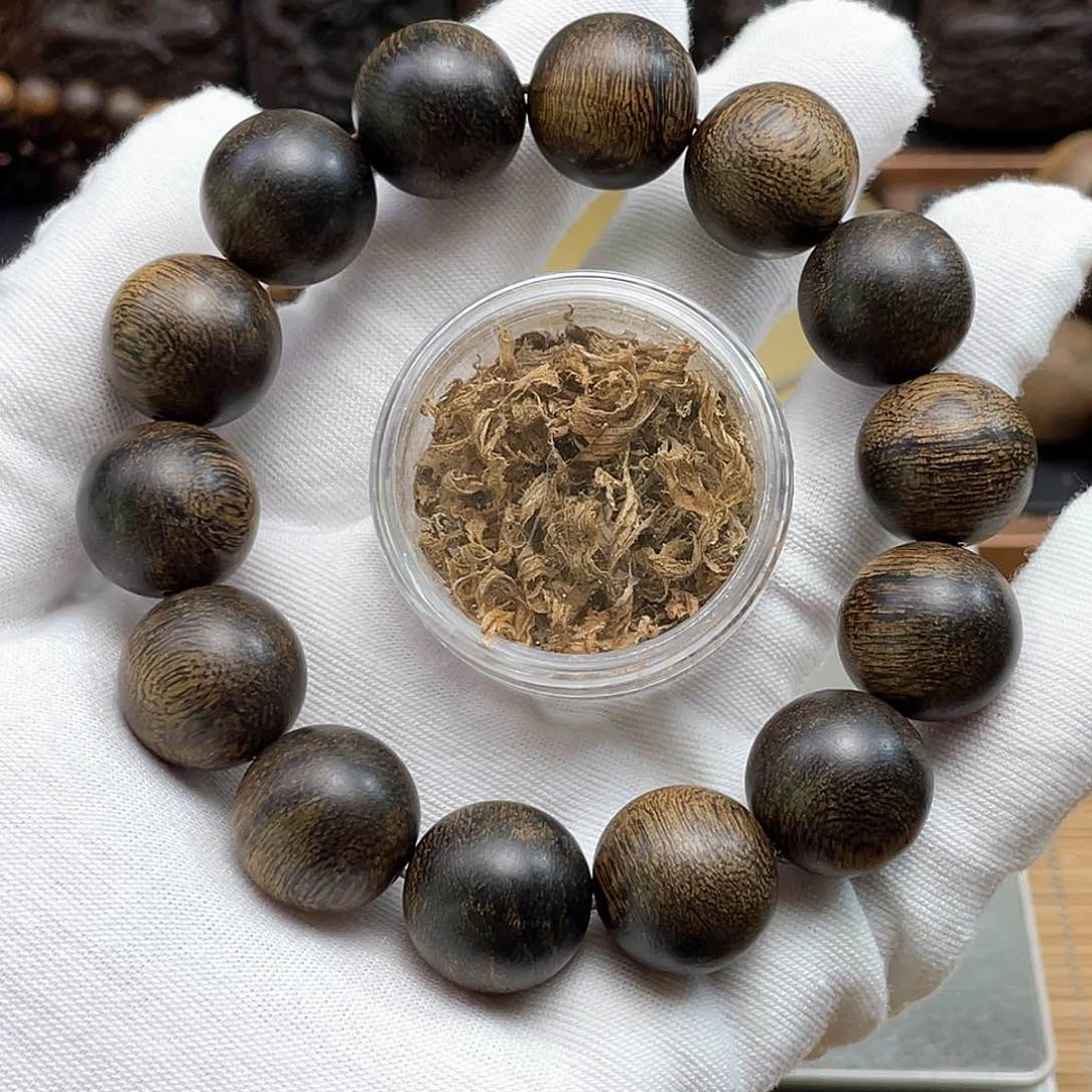 沉香碎屑沉香随**生印尼37.2…………