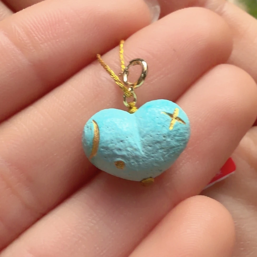 绿松石未镶嵌颈饰