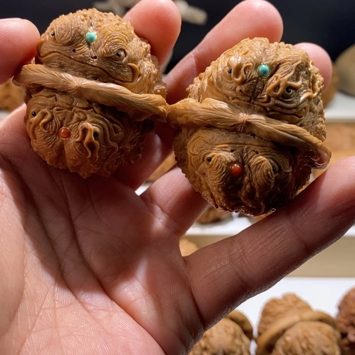 s***s把件文玩核桃纯手工雕刻文玩核桃