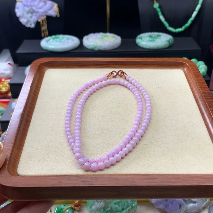 翡翠颈饰未镶嵌翡翠项链