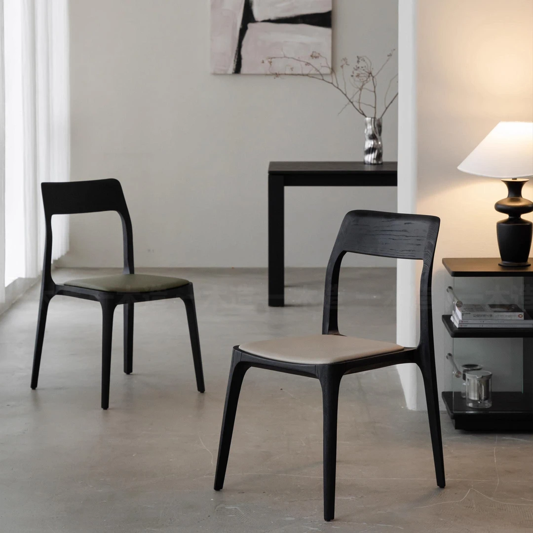 实木椅子餐椅2024新款家用现代简约设计师餐厅极简书桌椅靠背椅
