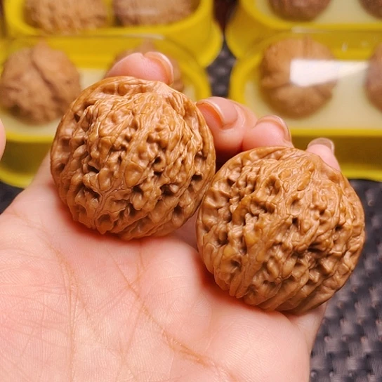 文玩核桃小山地楼小肉楼