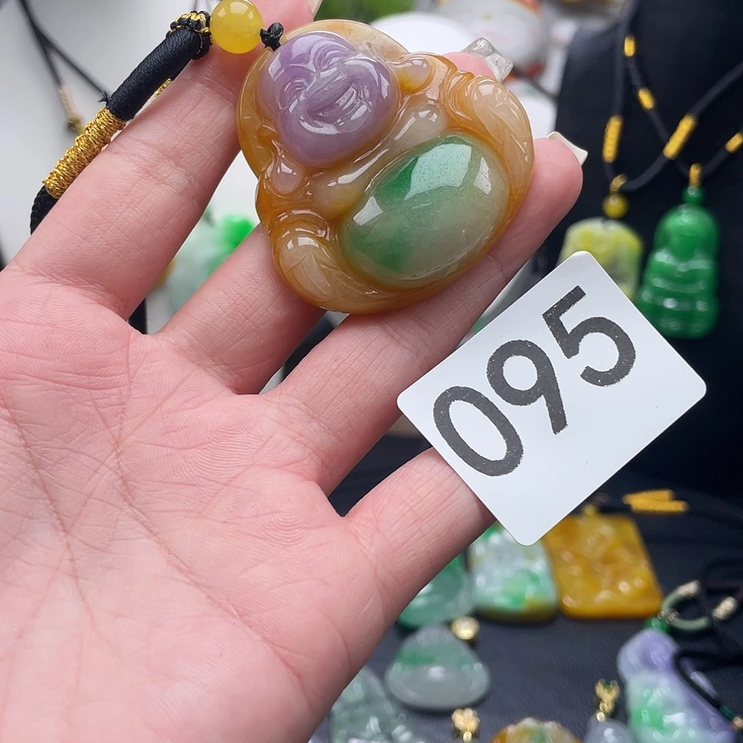 吊坠(赠链)未镶嵌翡翠
