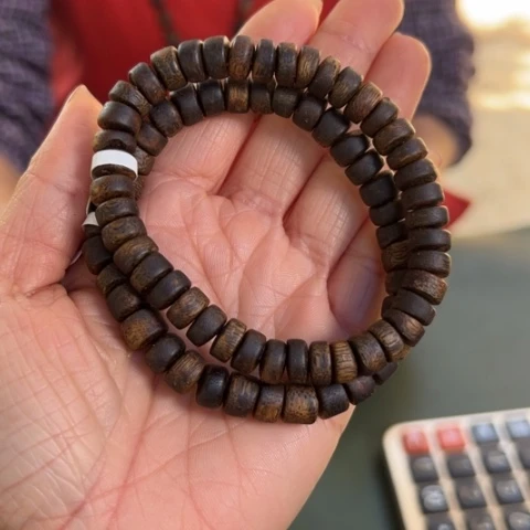 沉香手串红土乌身沉水9克卡0.8多样性发1串