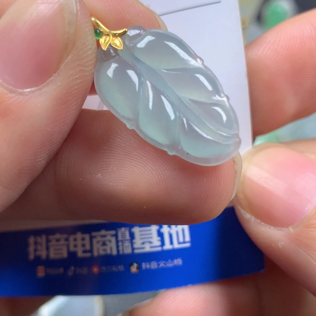 【闪购商品】翡翠颈饰18K金镶嵌翡翠