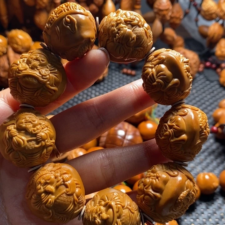 吊坠橄榄核?****?龙财神