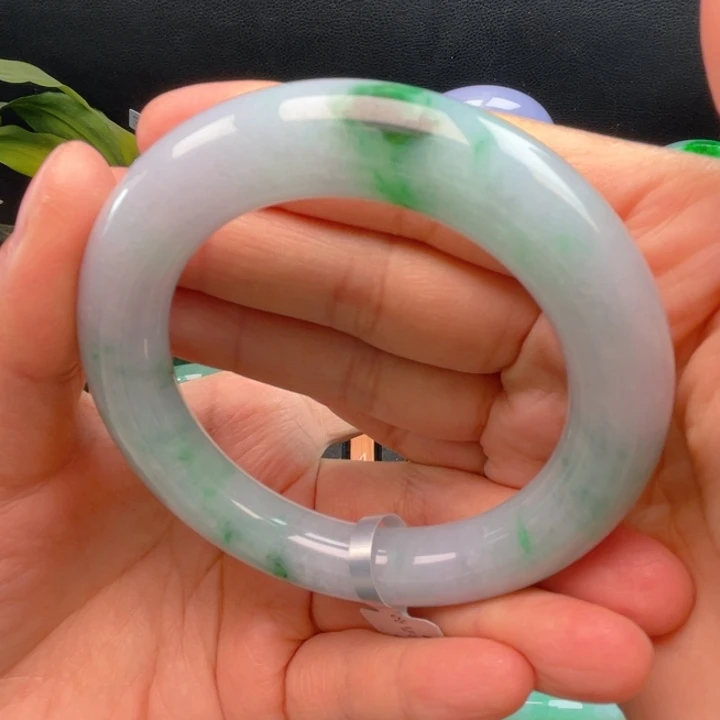 翡翠未镶嵌手镯（圆镯）缅甸翡翠