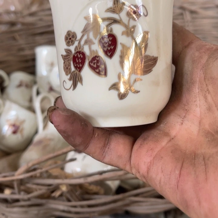 草莓蚊香杯一个脱金