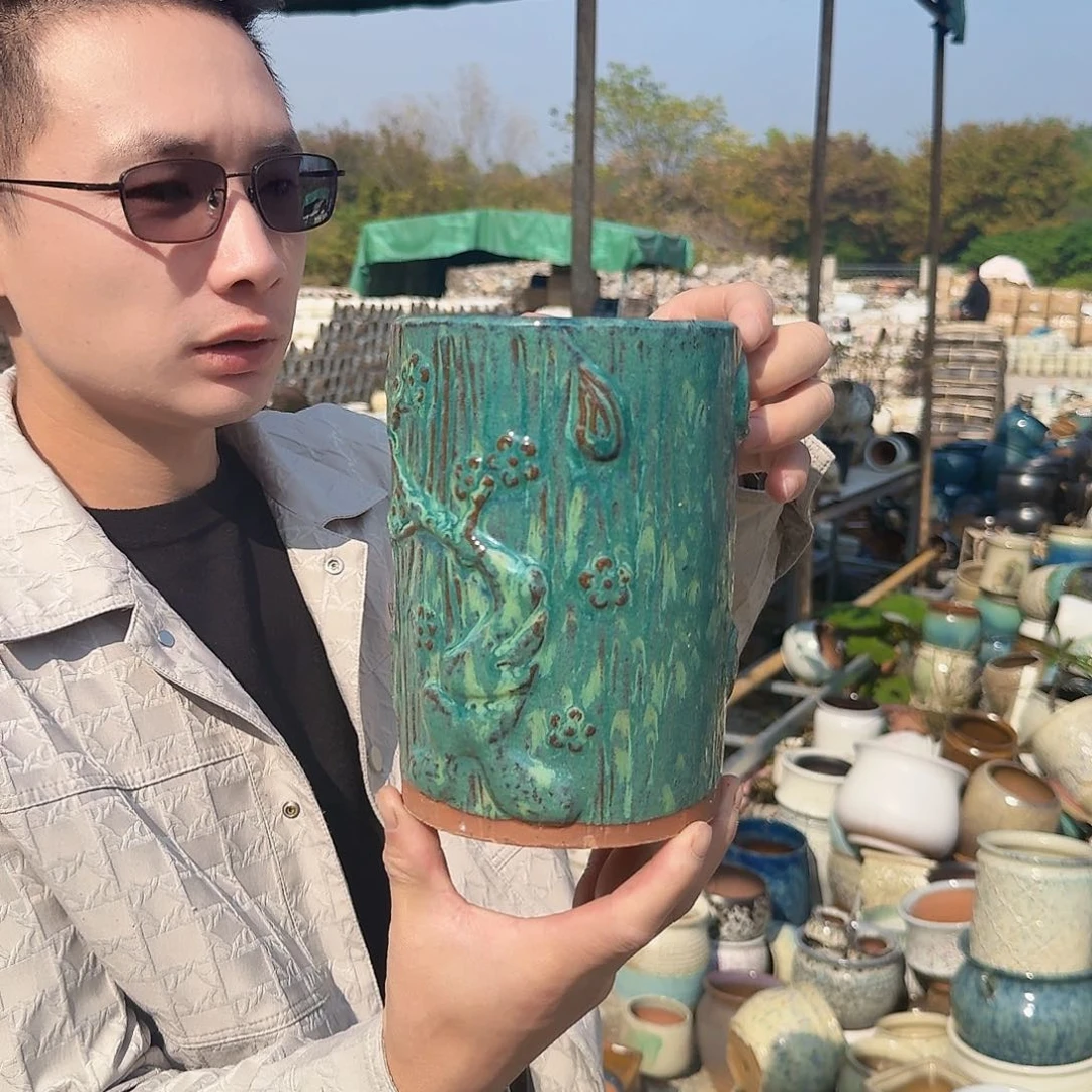 紫砂花盆口13高19（一个数字绿