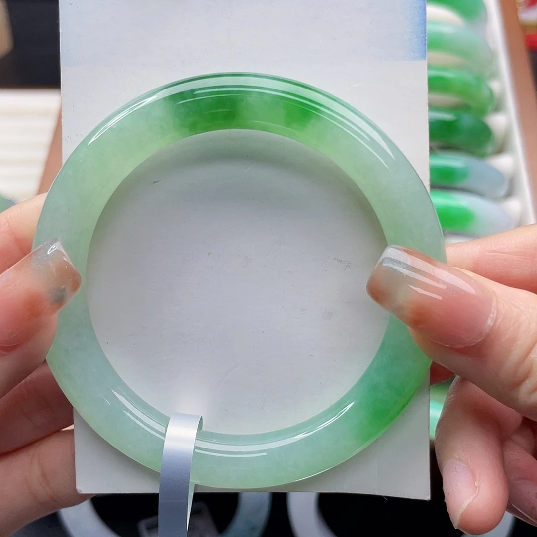 翡翠未镶嵌手镯53.5飘芙蓉花