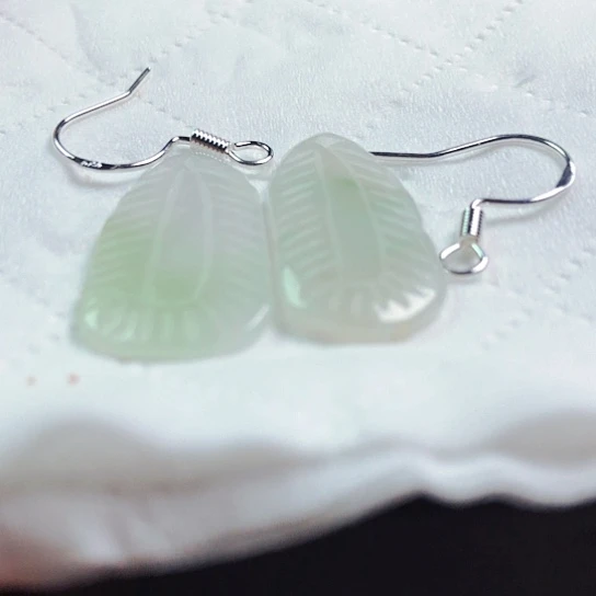 翡翠颈饰未镶嵌黄****发耳坠