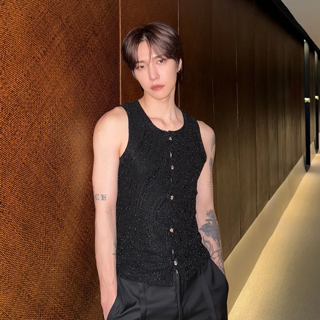 【618福利】中性风修身显瘦老钱风黑色纽扣闪闪背心男无袖马甲潮