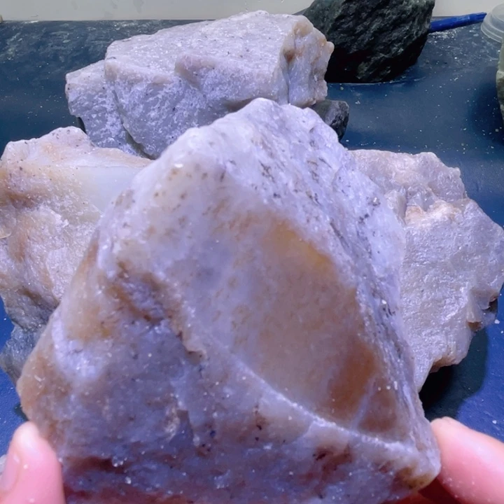 和田玉未镶嵌珠宝半成品