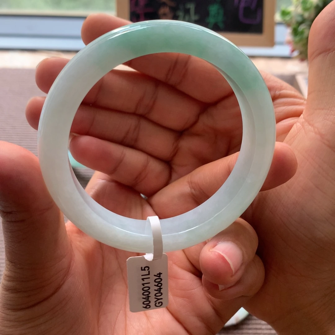 翡翠手镯未镶嵌12号