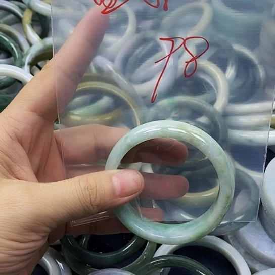 孟***）未镶嵌手镯翡翠59