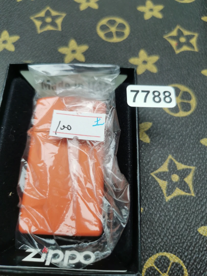 Zippo打火机回血15H纤巧光板-7788