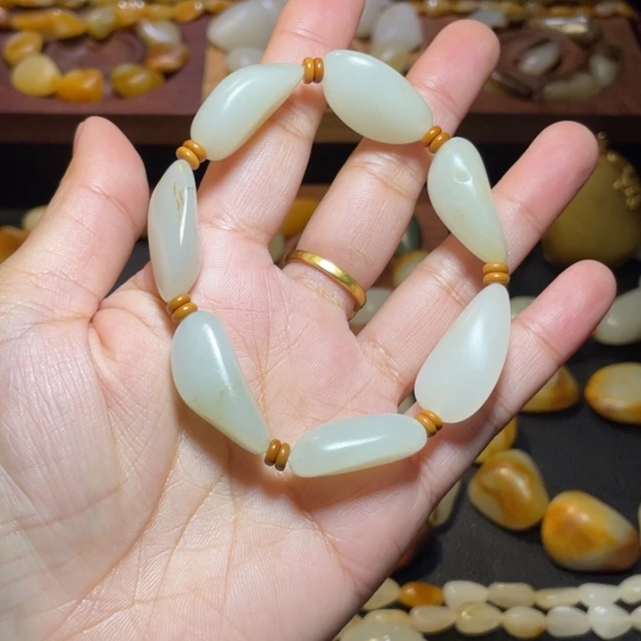 和田玉未镶嵌手链