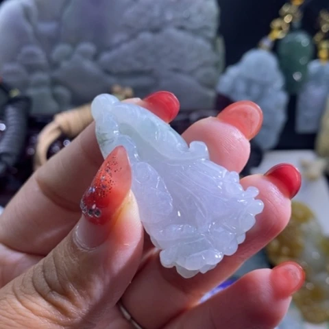 【闪购商品】颈饰未镶嵌翡翠菜