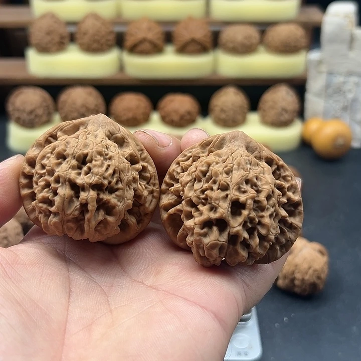 【闪购商品】把件文玩核桃麒麟纹官帽