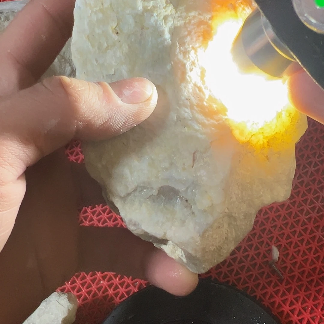 和田玉（糖玉）未镶嵌车挂