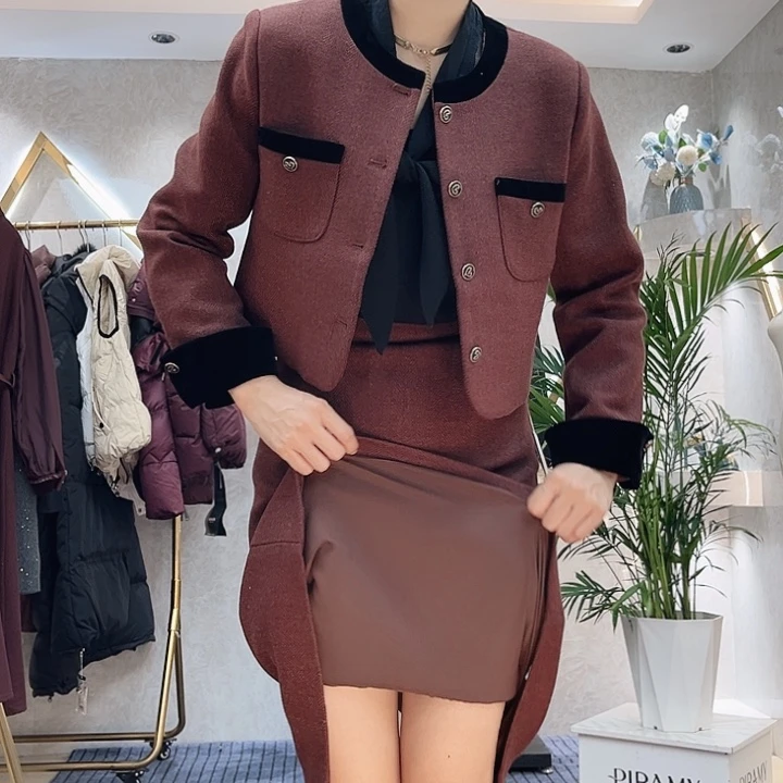 时尚潮流休闲两件套