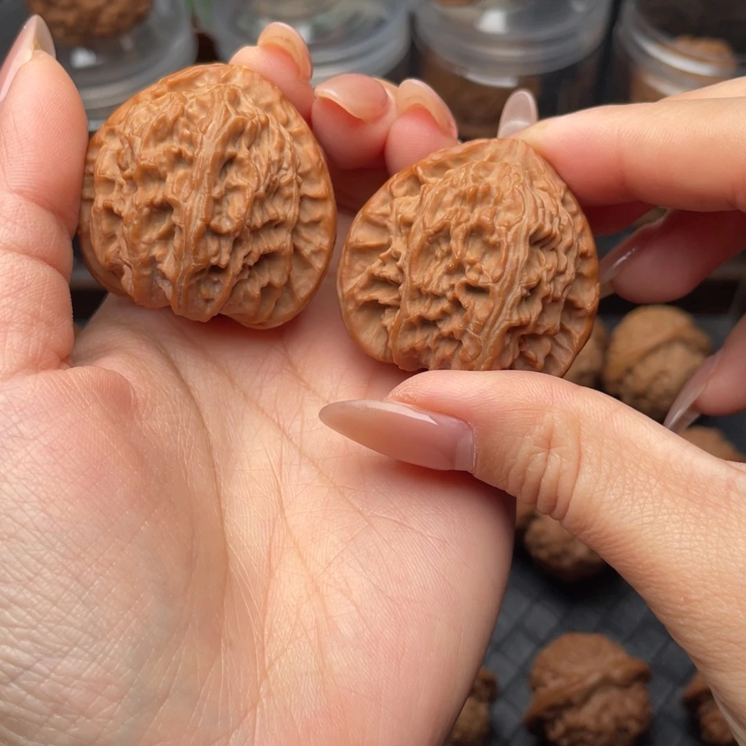 吊坠文玩核桃三角白39.5