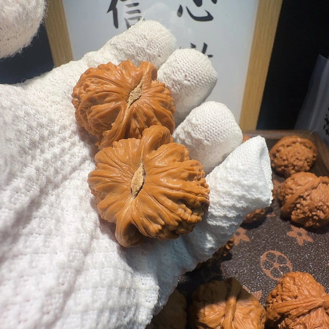 小***牛吊坠文玩核桃39全品卡姿兰