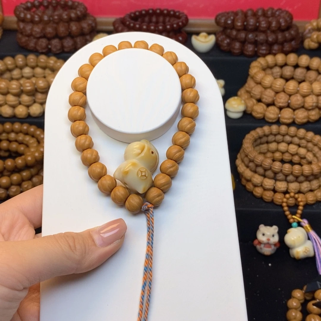 ^***-猴头核桃吊坠小卷卷酥手持➕小马